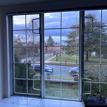 C And D Cozy Bedroom Vancouver Exterior foto